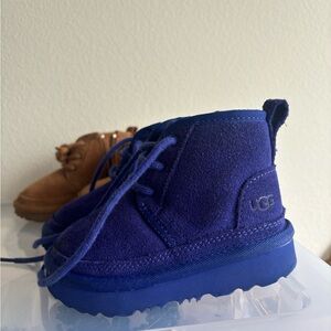 UGG Kids Suede Lace-Up Boots in Deep Blue